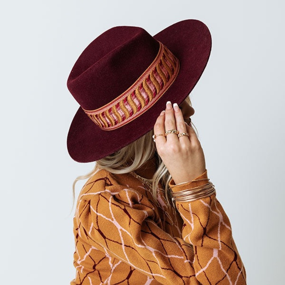 NWT Olive & Pique Maroon wide brimmed Hat with Colorful Band